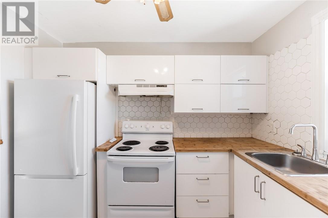 33 Pearl Street, Sudbury, Ontario  P3B 2N5 - Photo 6 - 2125719