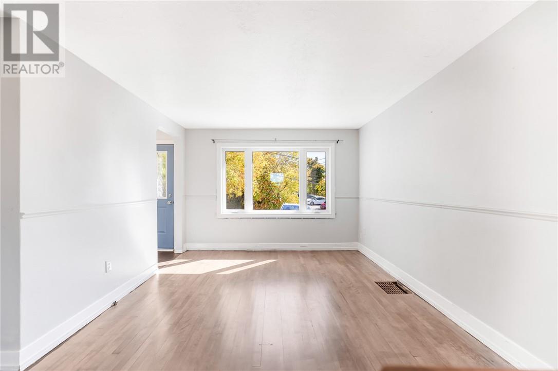 33 Pearl Street, Sudbury, Ontario  P3B 2N5 - Photo 7 - 2125719