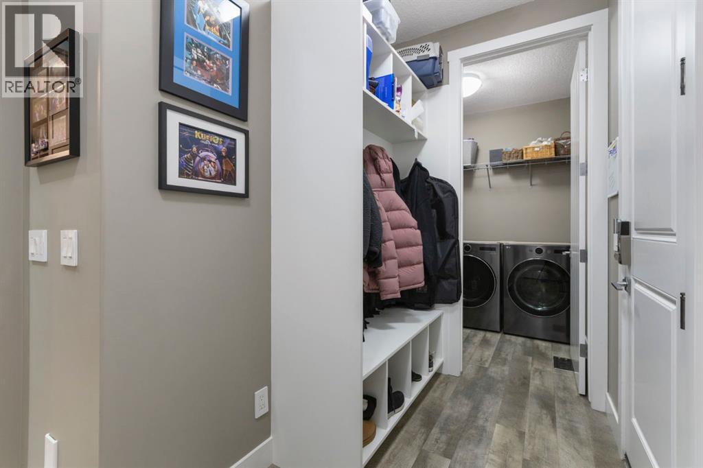 13 Arrowleaf Landing, Rural Rocky View County, Alberta  T3Z 0C5 - Photo 12 - A2269013