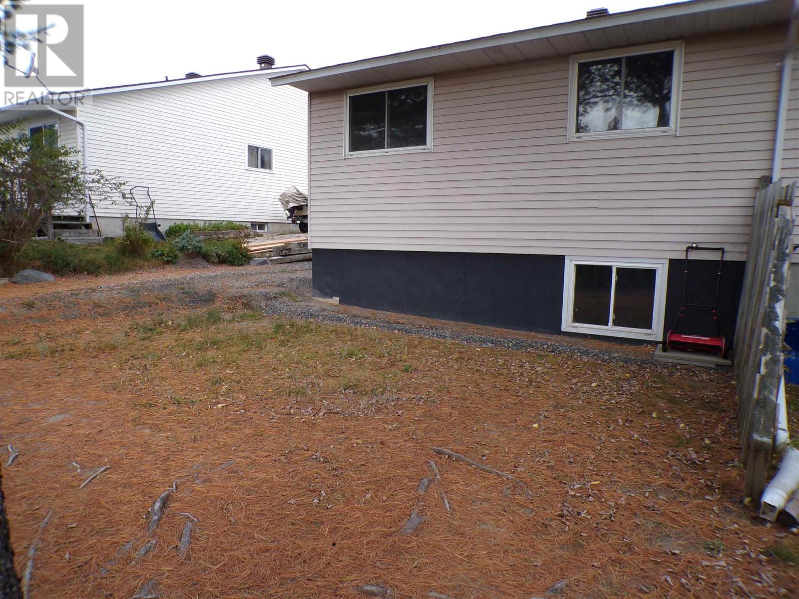 64 Farrell Cres, Elliot Lake, Ontario  P5A 3M9 - Photo 7 - SM253318