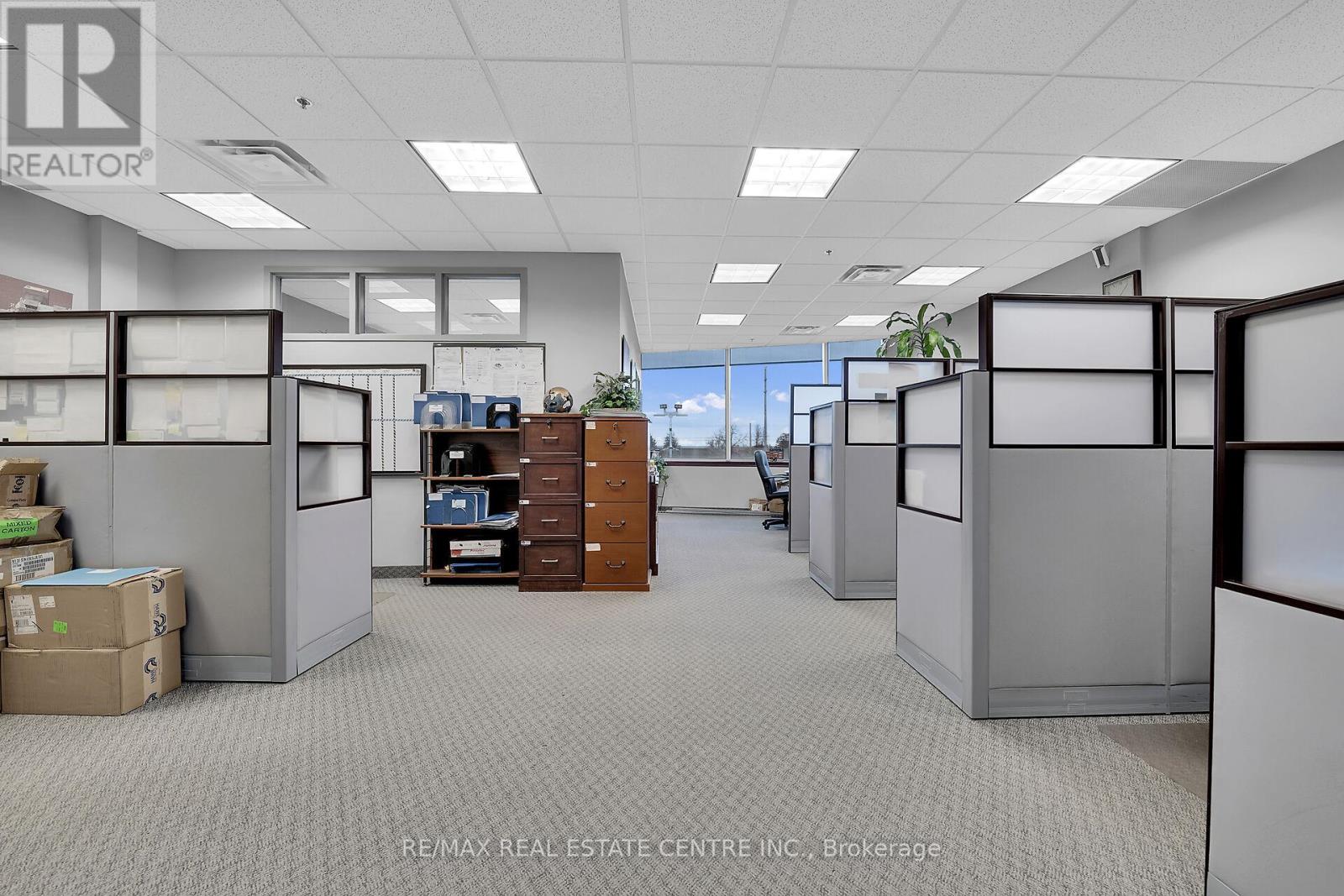 221 - 1100 South Service Road, Hamilton, Ontario  L8E 0C5 - Photo 16 - X12563432