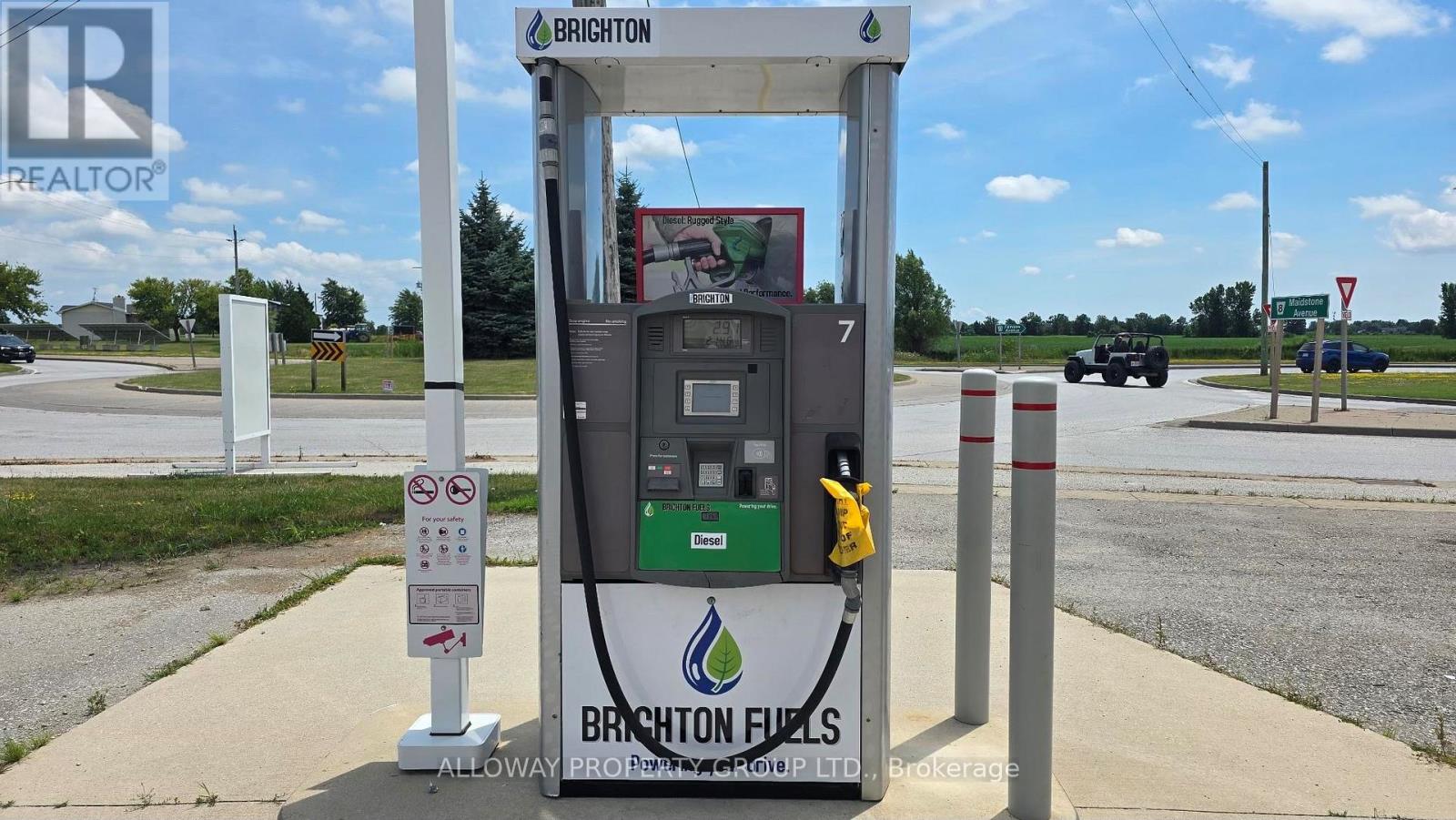 387 Maidstone Avenue E, Lakeshore, Ontario  N8M 2V9 - Photo 4 - X12563460