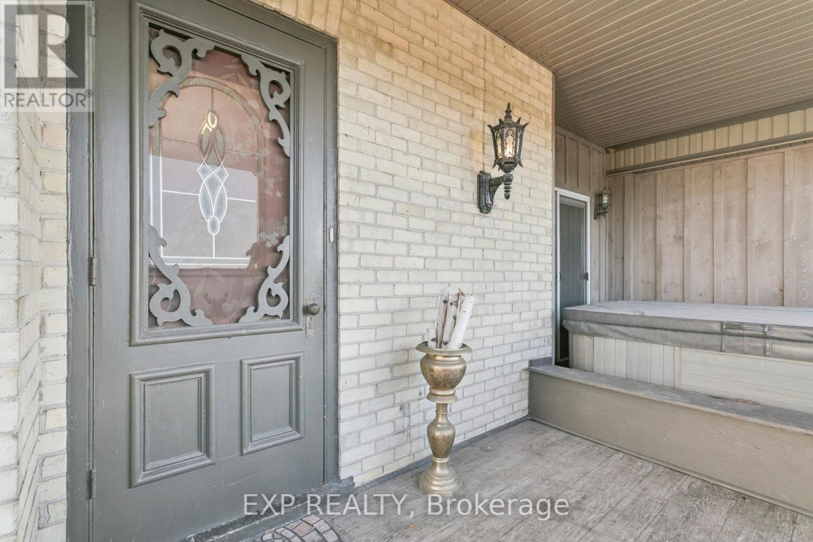 132 Queen Street W, Cambridge, Ontario  N3C 1G3 - Photo 7 - X12563488