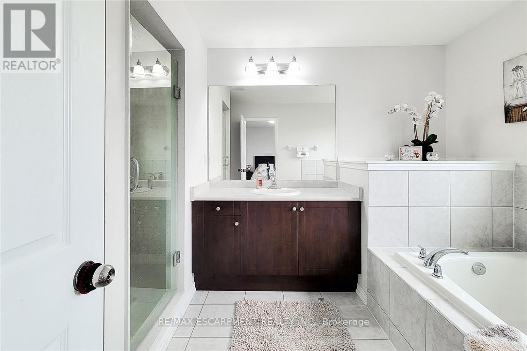 76 Mcallistar Drive, Hamilton, Ontario  L0R 1C0 - Photo 29 - X12563502