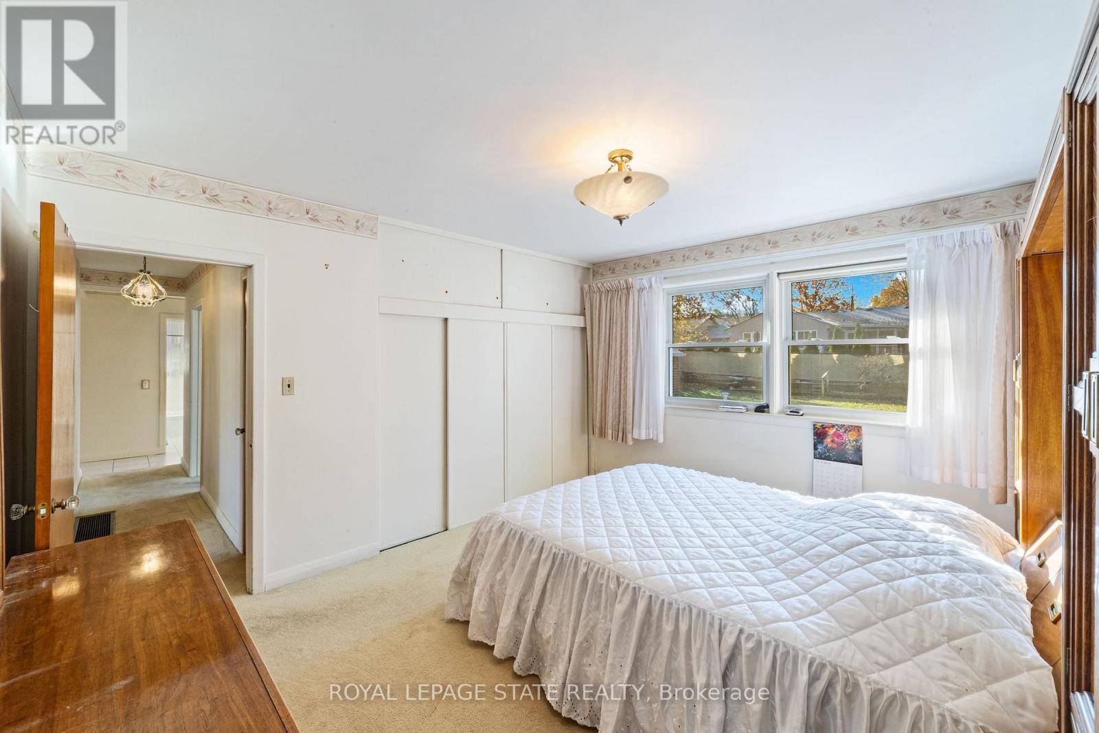 20 Burwell Avenue, Hamilton, Ontario  L8G 3L7 - Photo 17 - X12563534