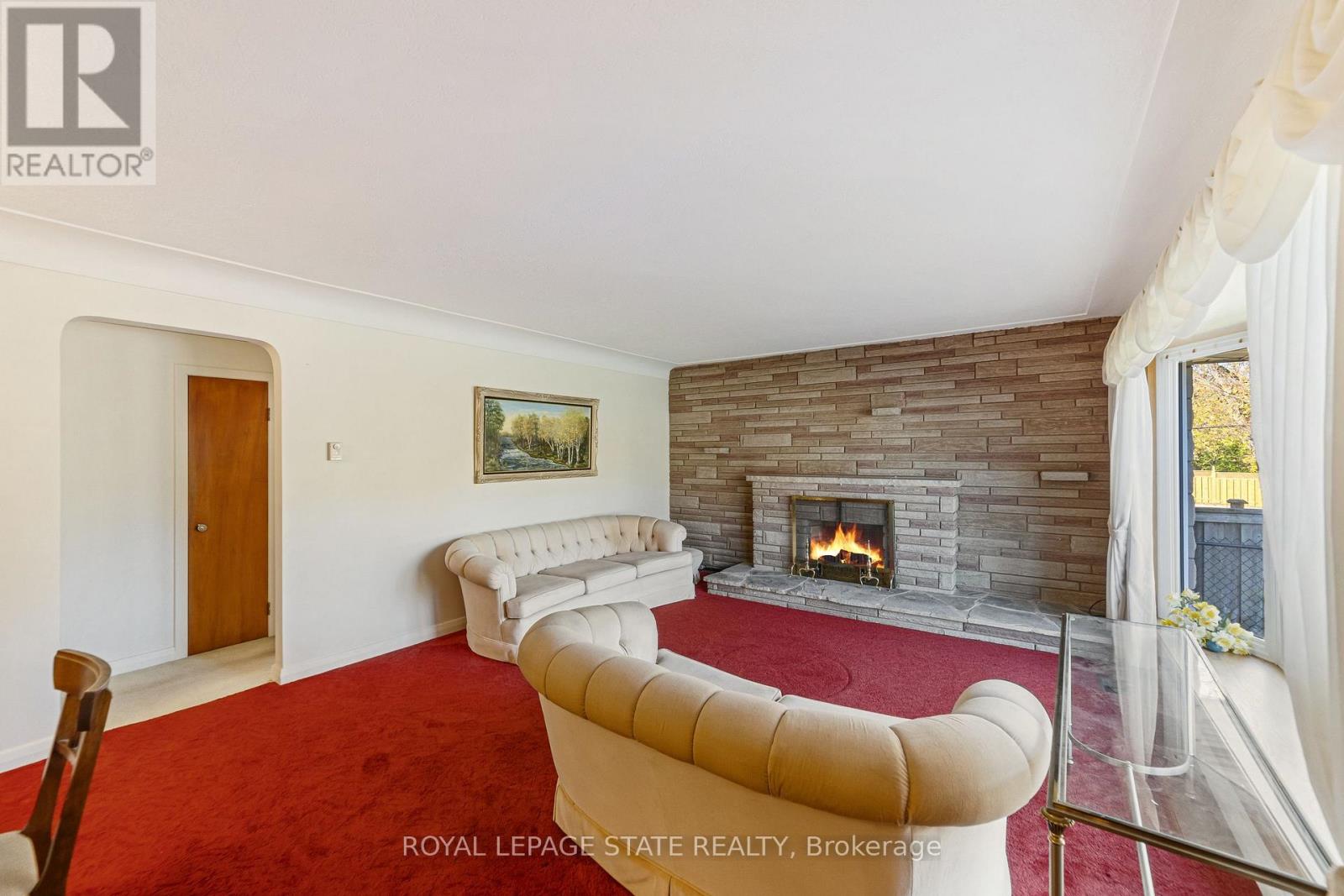 20 Burwell Avenue, Hamilton, Ontario  L8G 3L7 - Photo 9 - X12563534