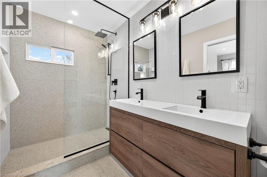 192 Central Drive, Hamilton, Ontario  L9G 2A4 - Photo 28 - 40789642