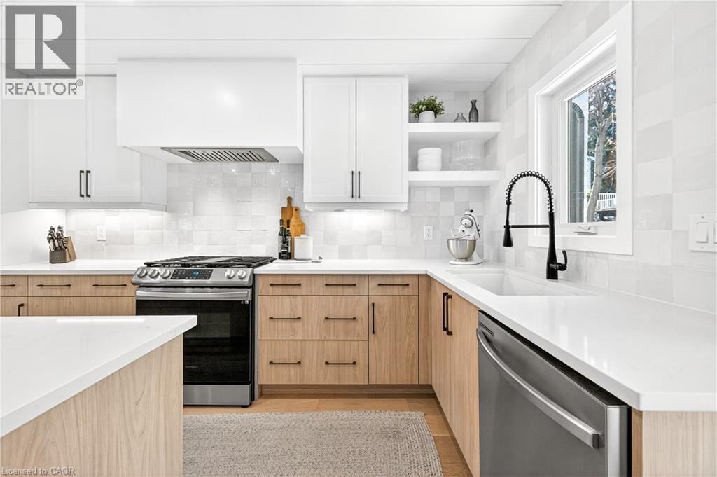 192 Central Drive, Hamilton, Ontario  L9G 2A4 - Photo 7 - 40789642