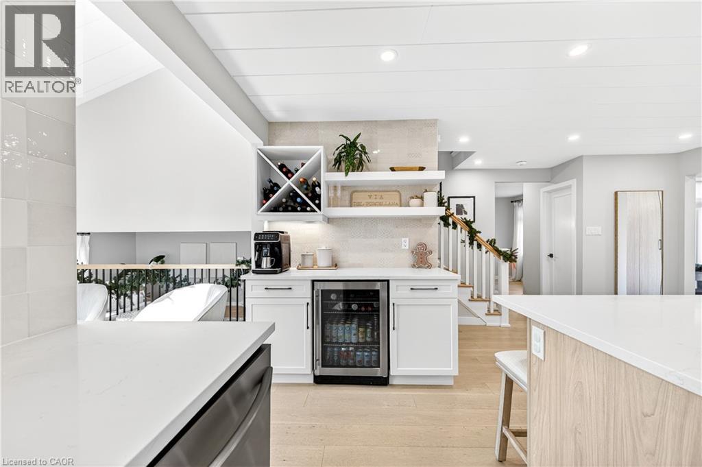 192 Central Drive, Hamilton, Ontario  L9G 2A4 - Photo 9 - 40789642