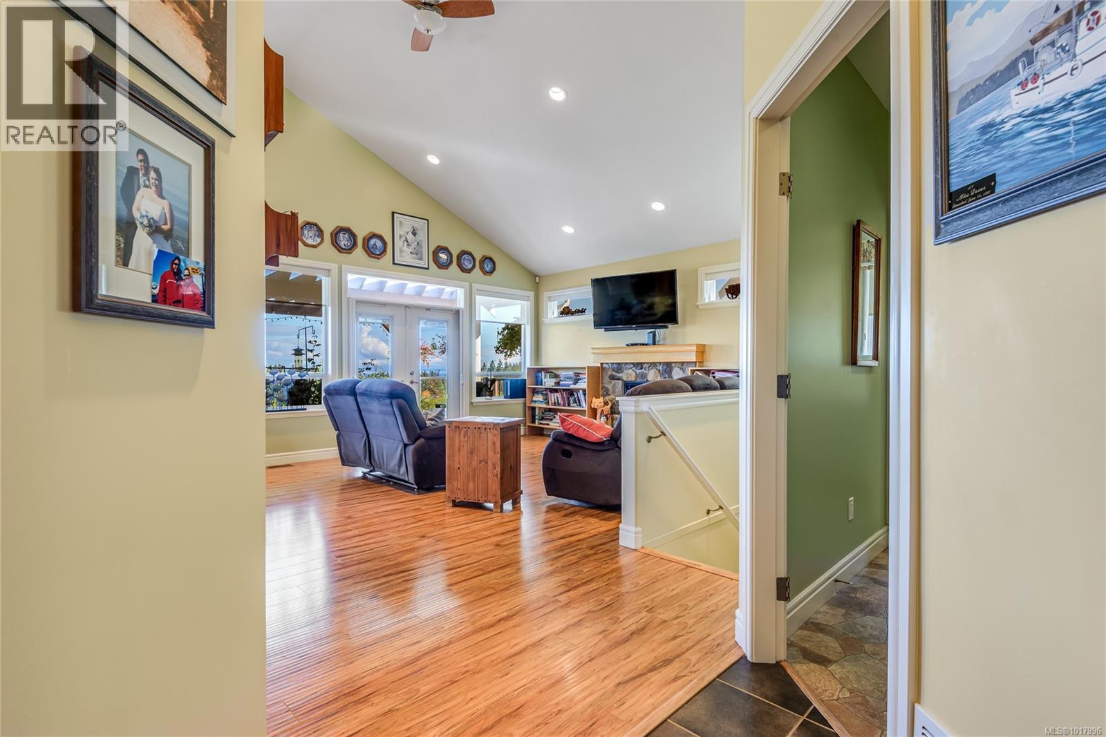 660 Mariner Dr, Campbell River, British Columbia  V9H 1V9 - Photo 5 - 1017996