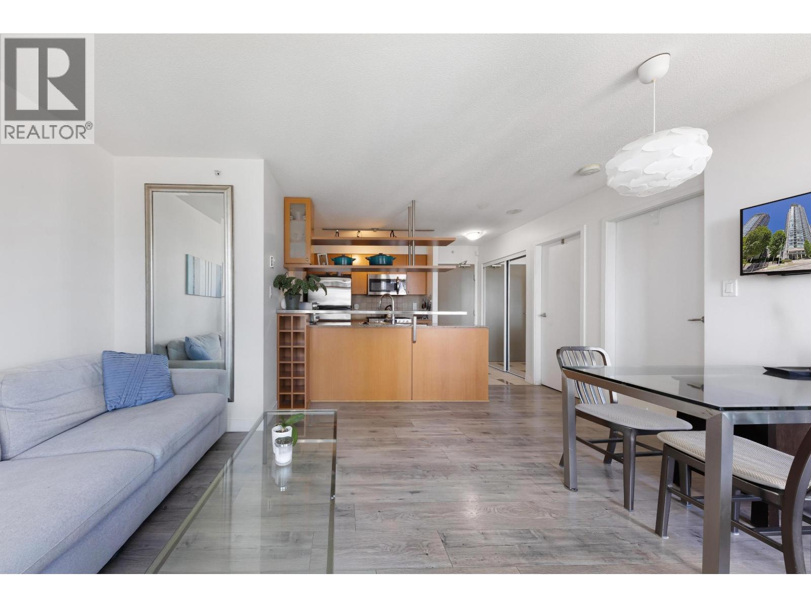 1607 1495 Richard Street, Vancouver, British Columbia  V6Z 3E3 - Photo 5 - R3056594