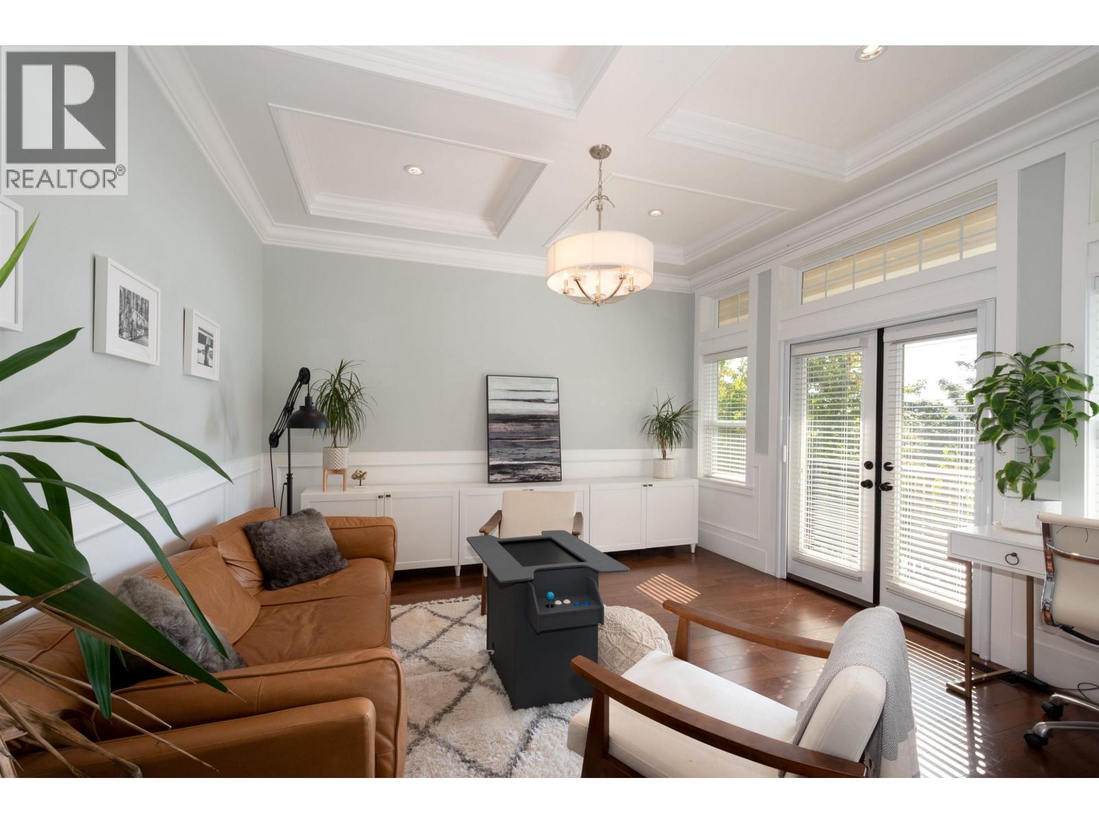 3443 Gislason Avenue, Coquitlam, British Columbia  V3E 0C6 - Photo 2 - R3069036