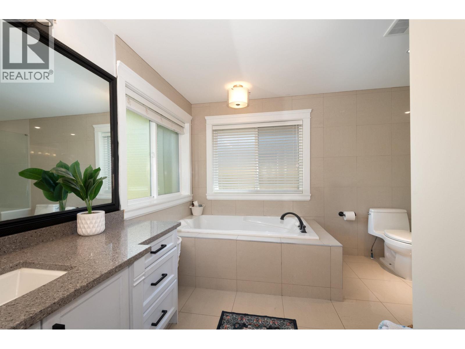 3443 Gislason Avenue, Coquitlam, British Columbia  V3E 0C6 - Photo 24 - R3069036