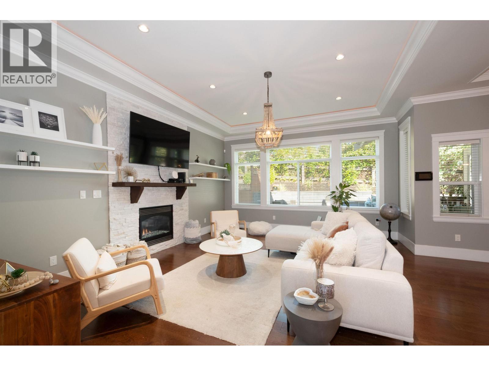 3443 Gislason Avenue, Coquitlam, British Columbia  V3E 0C6 - Photo 6 - R3069036