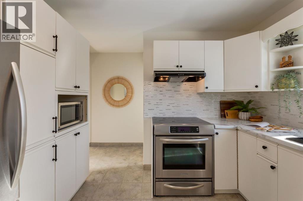 743 Sabrina Road Sw, Calgary, Alberta  T2W 0P4 - Photo 10 - A2271755