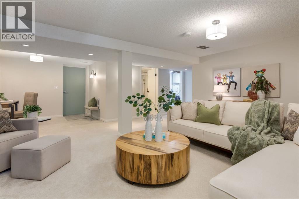 743 Sabrina Road Sw, Calgary, Alberta  T2W 0P4 - Photo 19 - A2271755