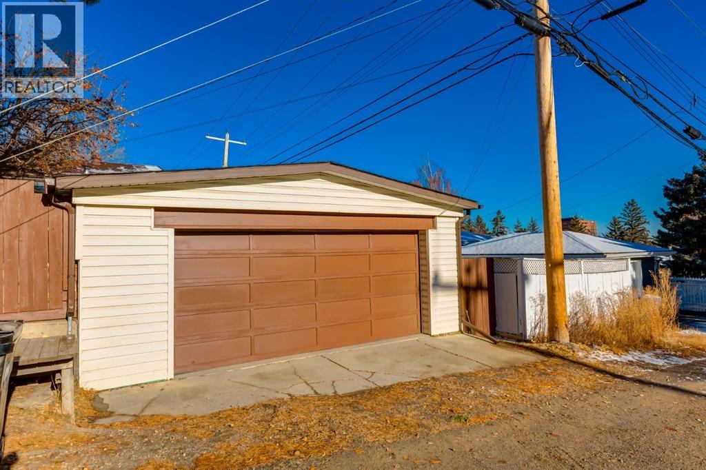 743 Sabrina Road Sw, Calgary, Alberta  T2W 0P4 - Photo 33 - A2271755