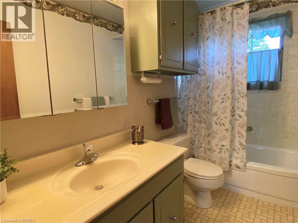 41 Dunsdon Street, Brantford, Ontario  N3R 3J2 - Photo 12 - 40789423