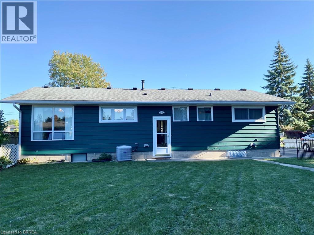 41 Dunsdon Street, Brantford, Ontario  N3R 3J2 - Photo 3 - 40789423