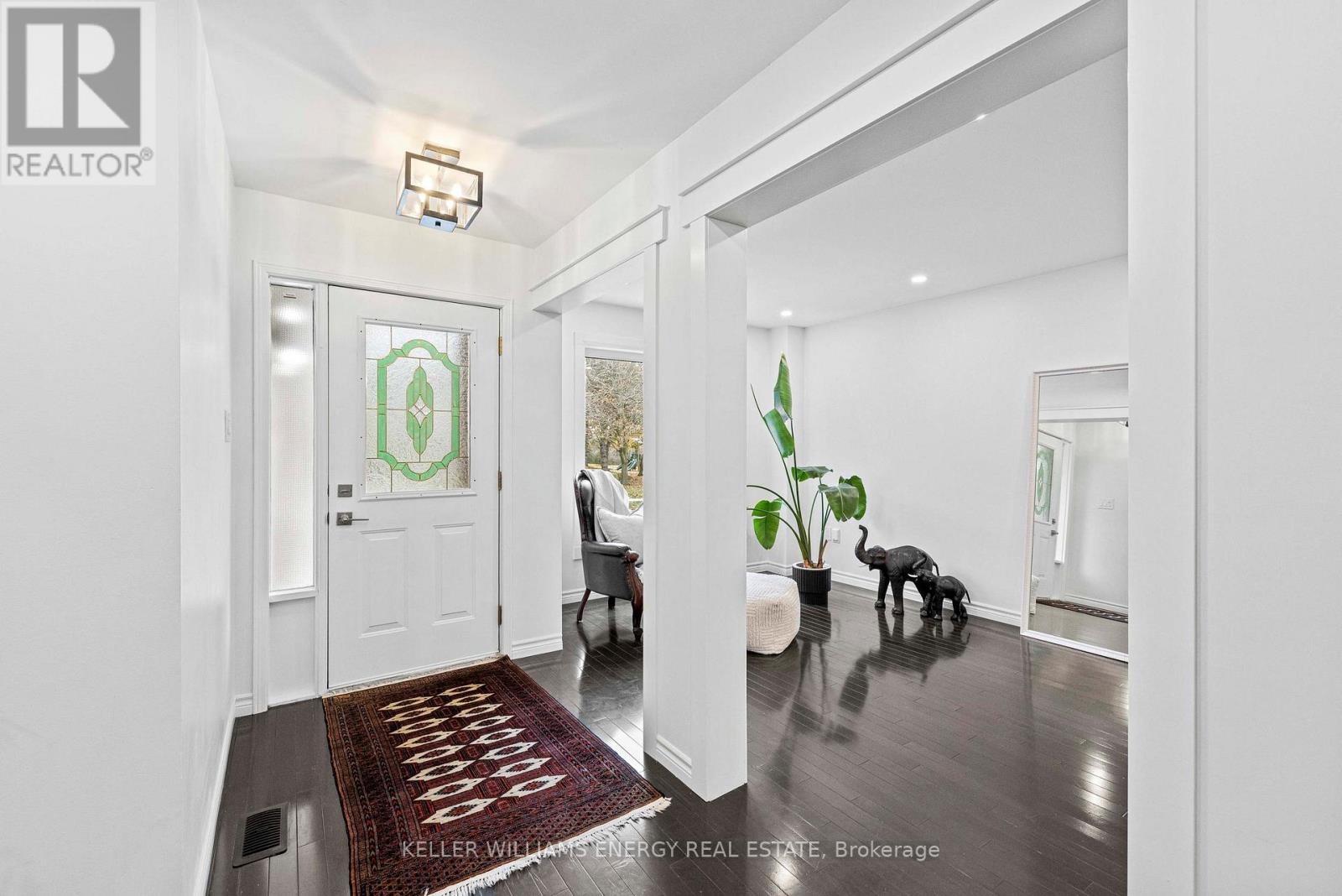 97 Deverell Street, Whitby, Ontario  L1R 1V9 - Photo 4 - E12556192