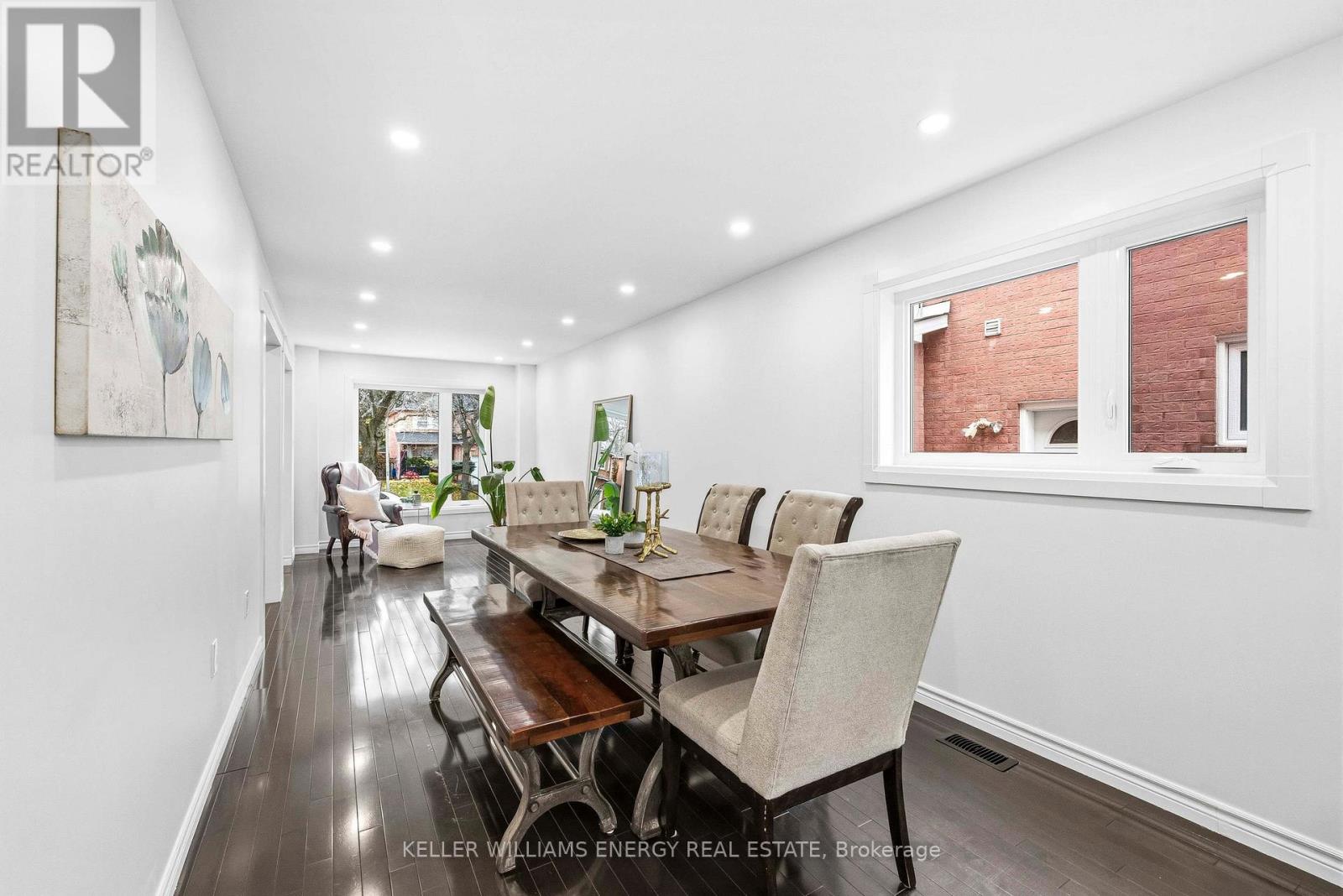 97 Deverell Street, Whitby, Ontario  L1R 1V9 - Photo 7 - E12556192