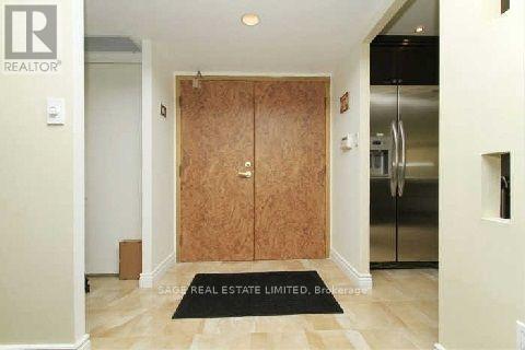 1105 - 71 Charles Street E, Toronto, Ontario  M4Y 2T3 - Photo 2 - C12563602