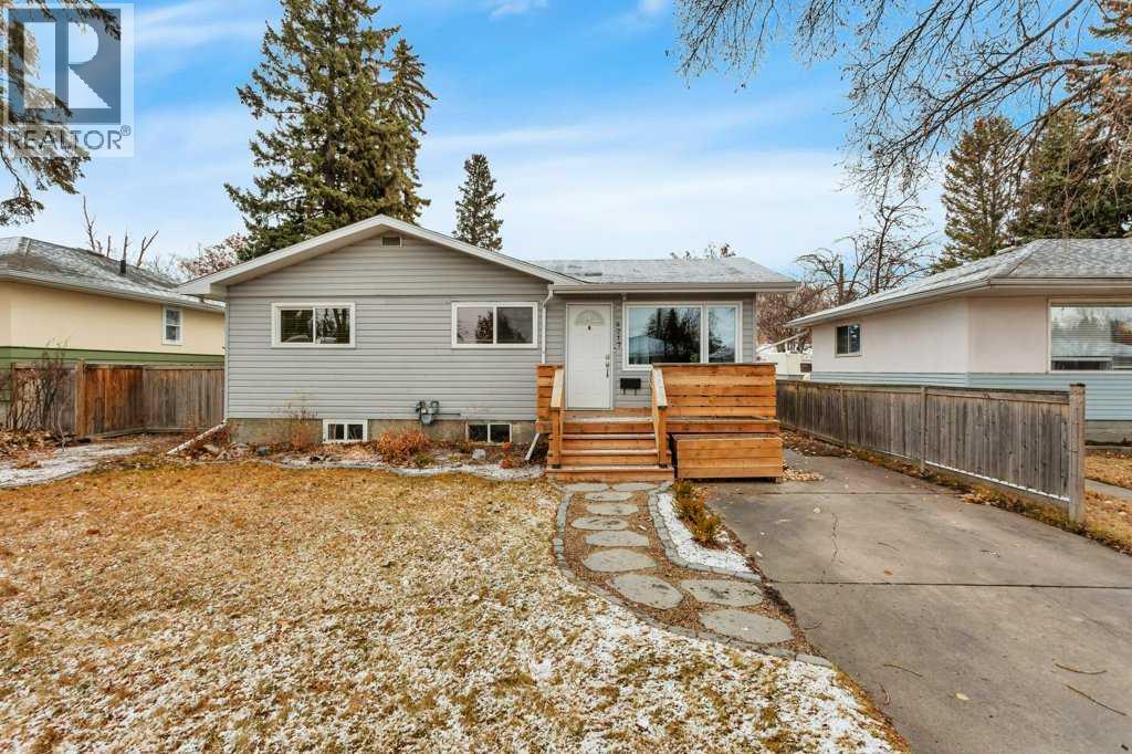 4217 43 Avenue, Red Deer, Alberta  T4N 3C1 - Photo 1 - A2270971