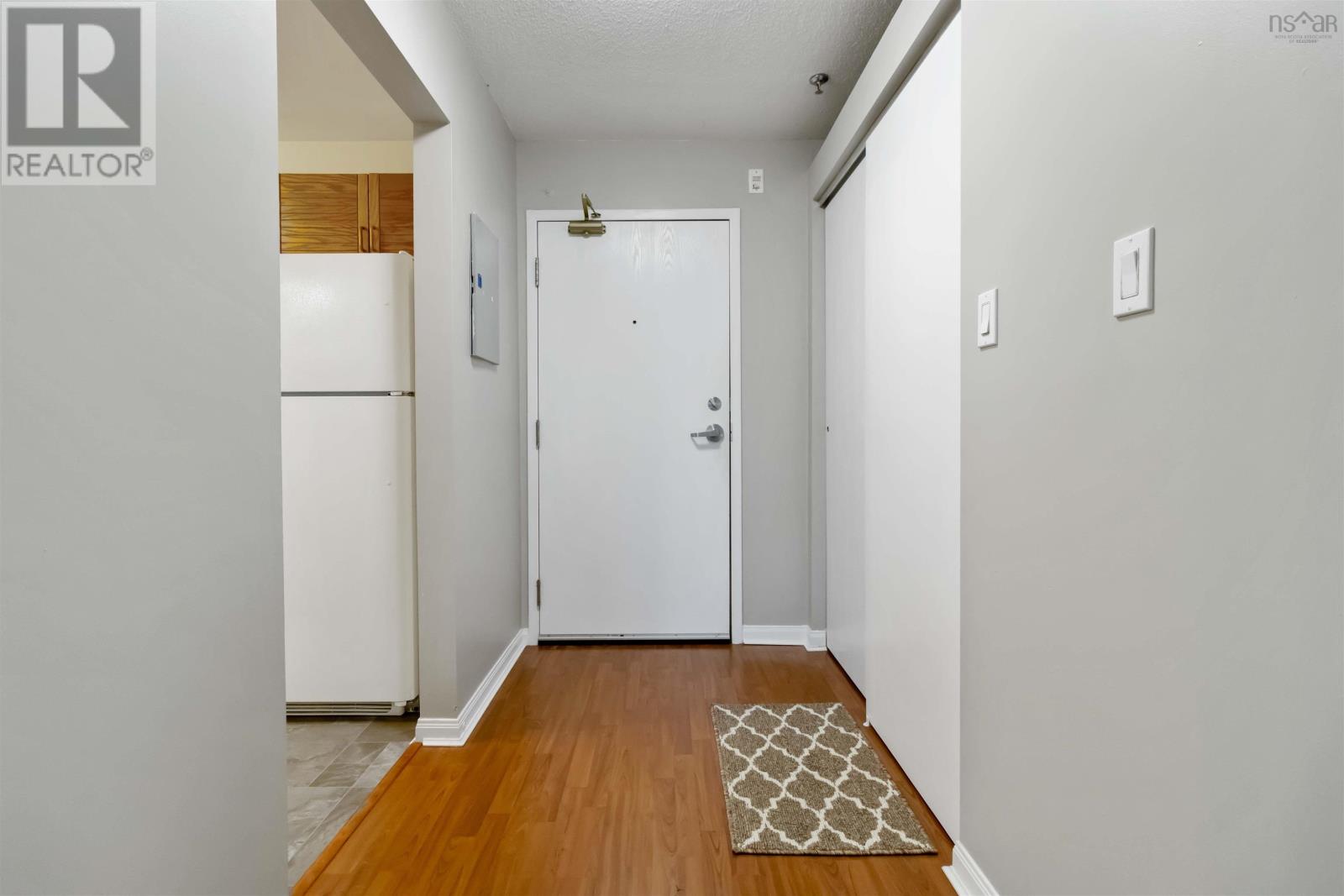 Property at 408 51 River Lane image 5