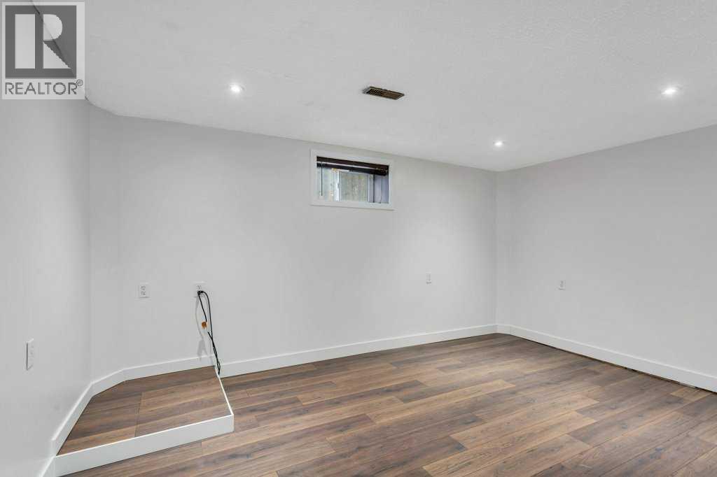 4217 43 Avenue, Red Deer, Alberta  T4N 3C1 - Photo 33 - A2270971