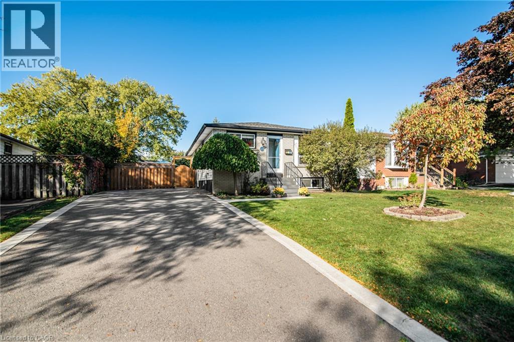 128 MOXLEY Drive, Hamilton, Ontario