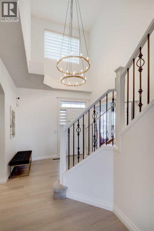 46 Valley Creek Road Nw, Calgary, Alberta  T3B 5V1 - Photo 17 - A2267125