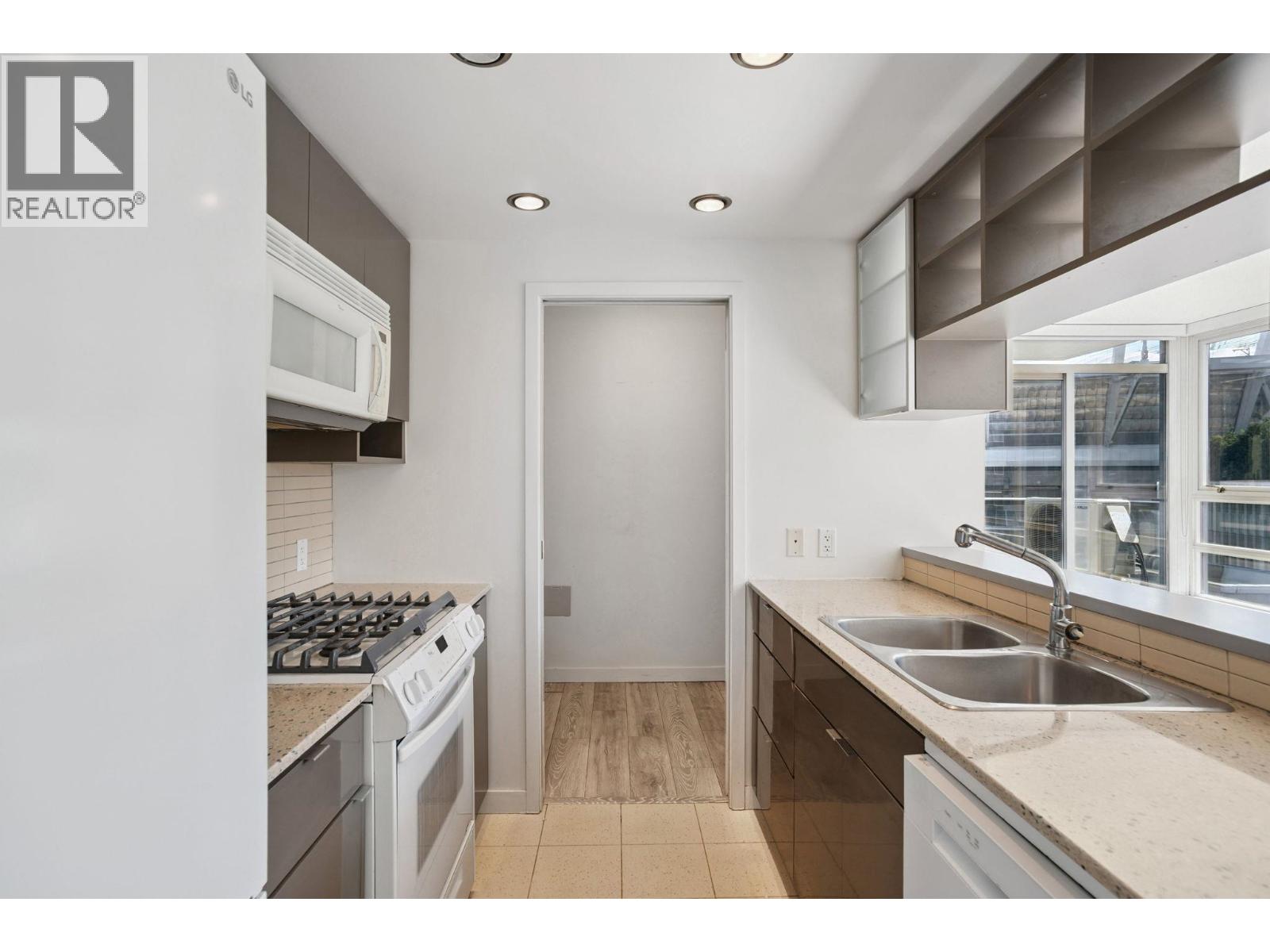 1205 928 Beatty Street, Vancouver, British Columbia  V6Z 3G6 - Photo 8 - R3061265