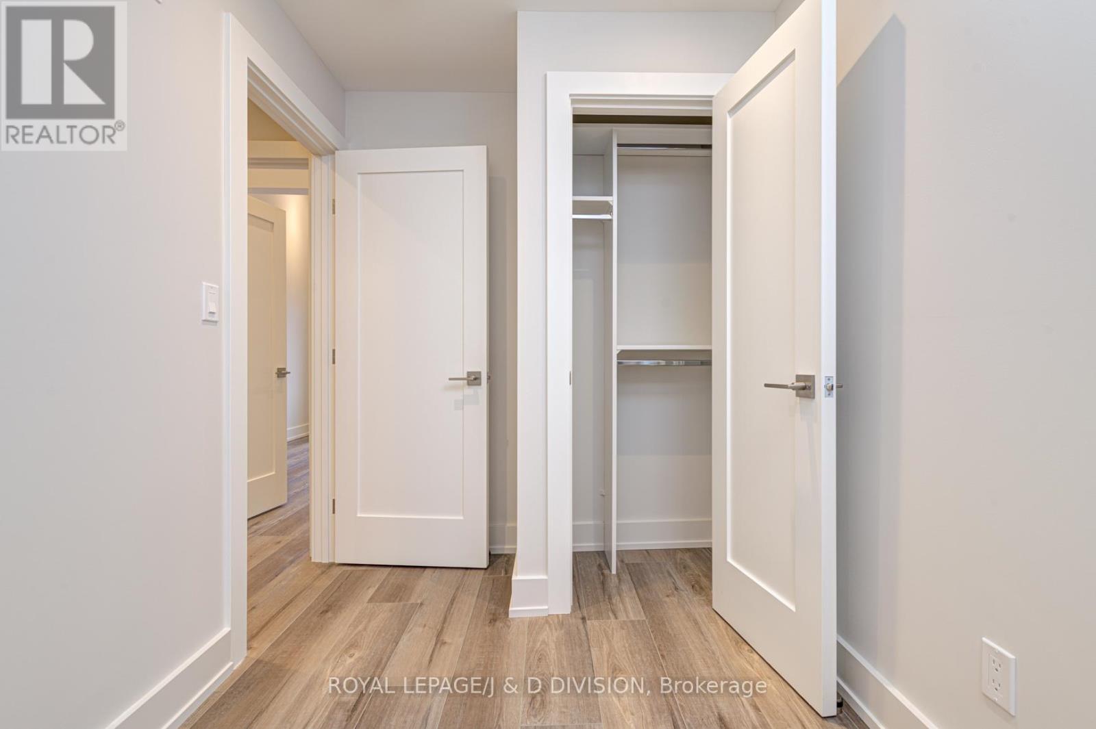 A - 924 Broadview Avenue, Toronto, Ontario  M4K 2R1 - Photo 25 - E12563580