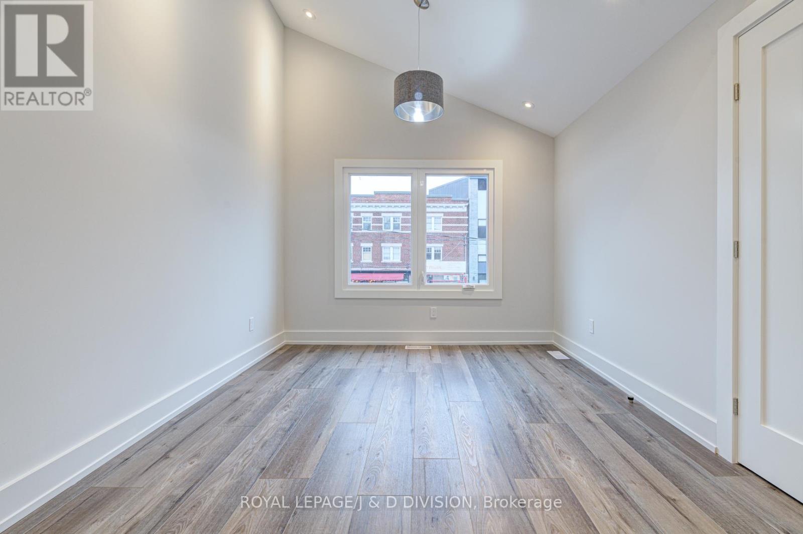 A - 924 Broadview Avenue, Toronto, Ontario  M4K 2R1 - Photo 26 - E12563580