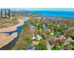 300 TAYLOR ROAD, Toronto, Ontario