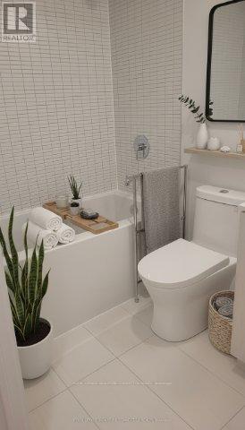 1017 - 1 Jarvis Street, Hamilton, Ontario  L8R 3R2 - Photo 4 - X12512264