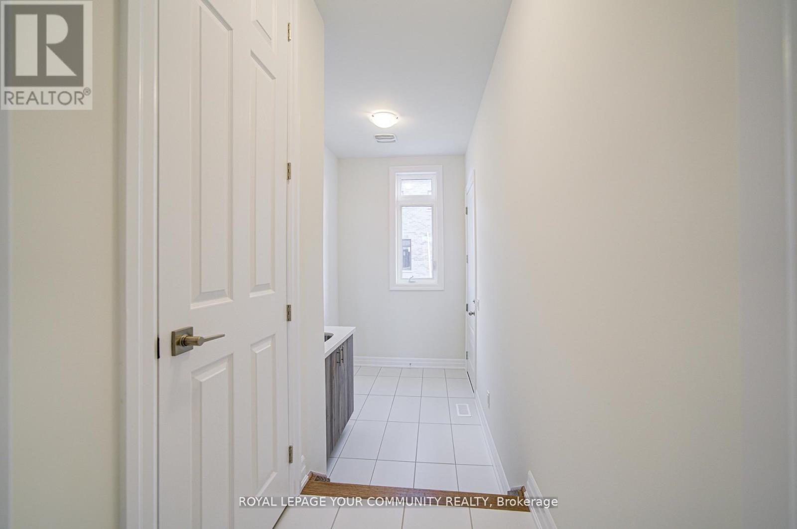18 Shadyridge Street, King, Ontario  L7B 1B4 - Photo 10 - N12563582