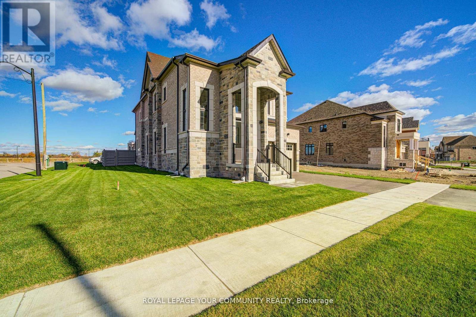 18 Shadyridge Street, King, Ontario  L7B 1B4 - Photo 2 - N12563582