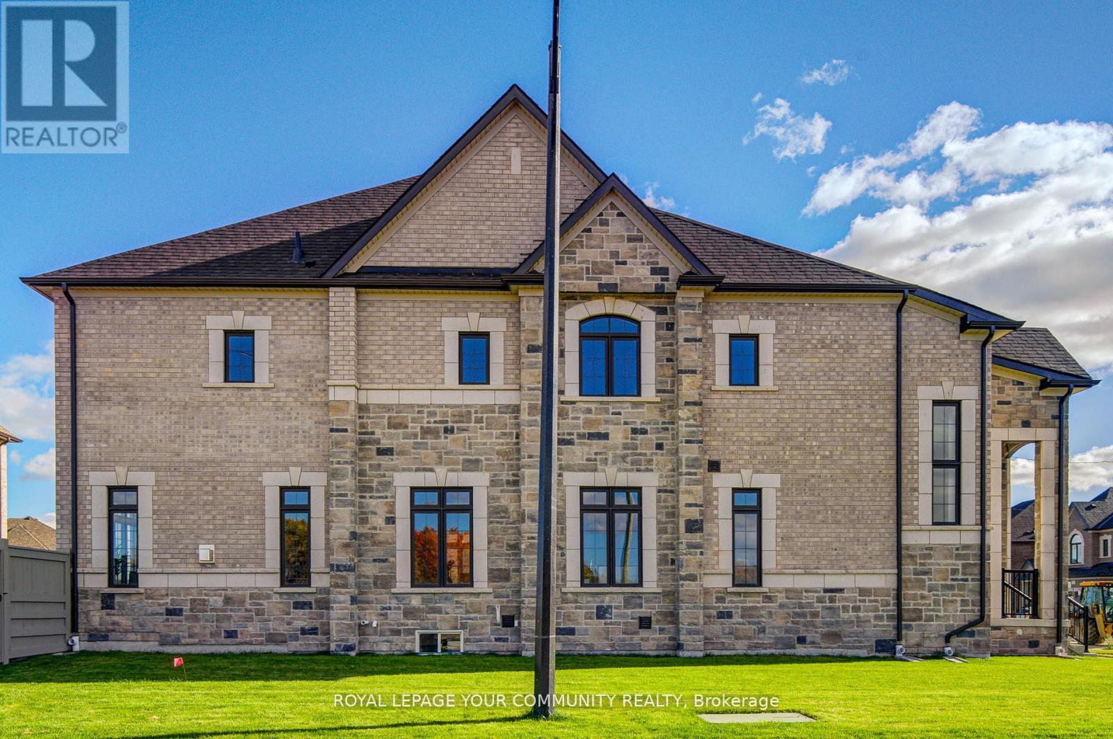 18 Shadyridge Street, King, Ontario  L7B 1B4 - Photo 46 - N12563582