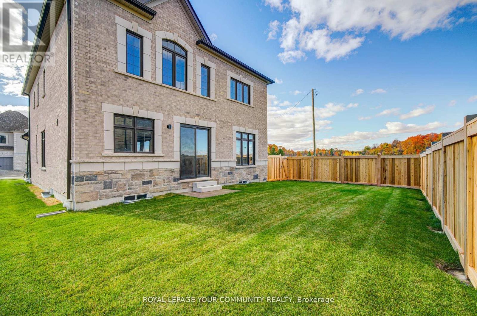 18 Shadyridge Street, King, Ontario  L7B 1B4 - Photo 48 - N12563582