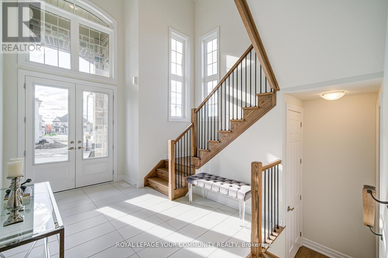 18 Shadyridge Street, King, Ontario  L7B 1B4 - Photo 5 - N12563582