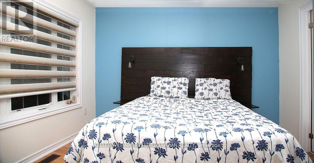 1924 Donald Cousens Parkway, Markham, Ontario  L6B 0V5 - Photo 11 - N12563618