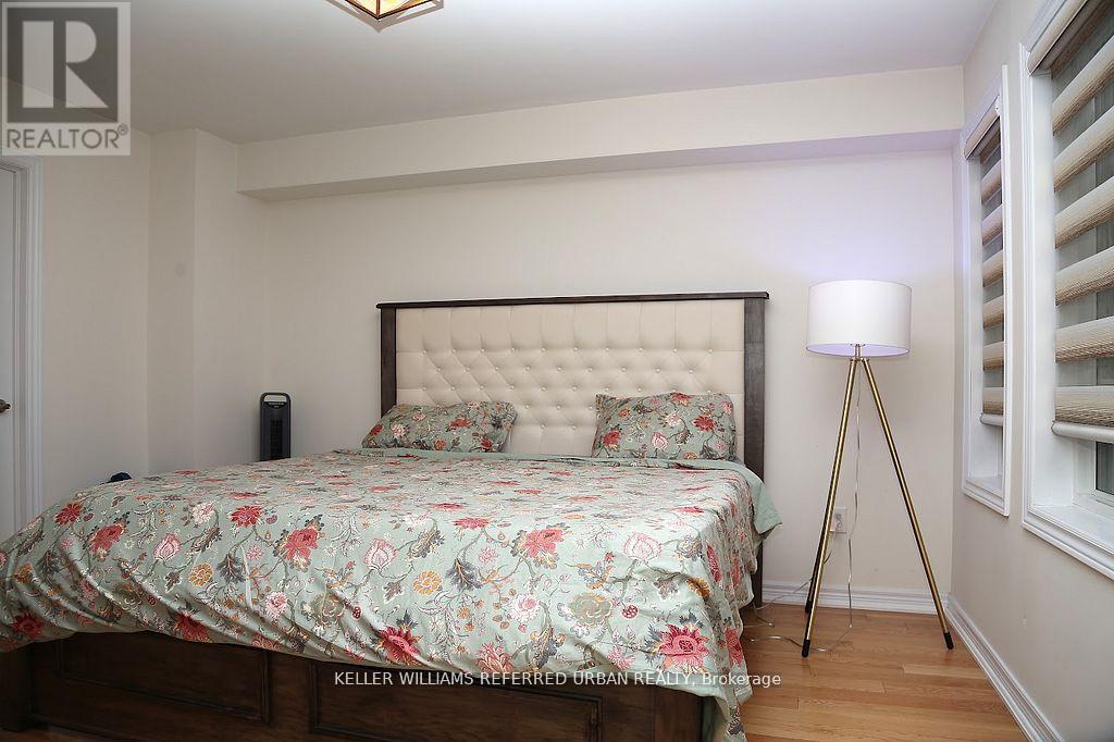 1924 Donald Cousens Parkway, Markham, Ontario  L6B 0V5 - Photo 7 - N12563618