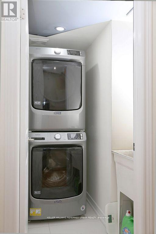 1924 Donald Cousens Parkway, Markham, Ontario  L6B 0V5 - Photo 9 - N12563618