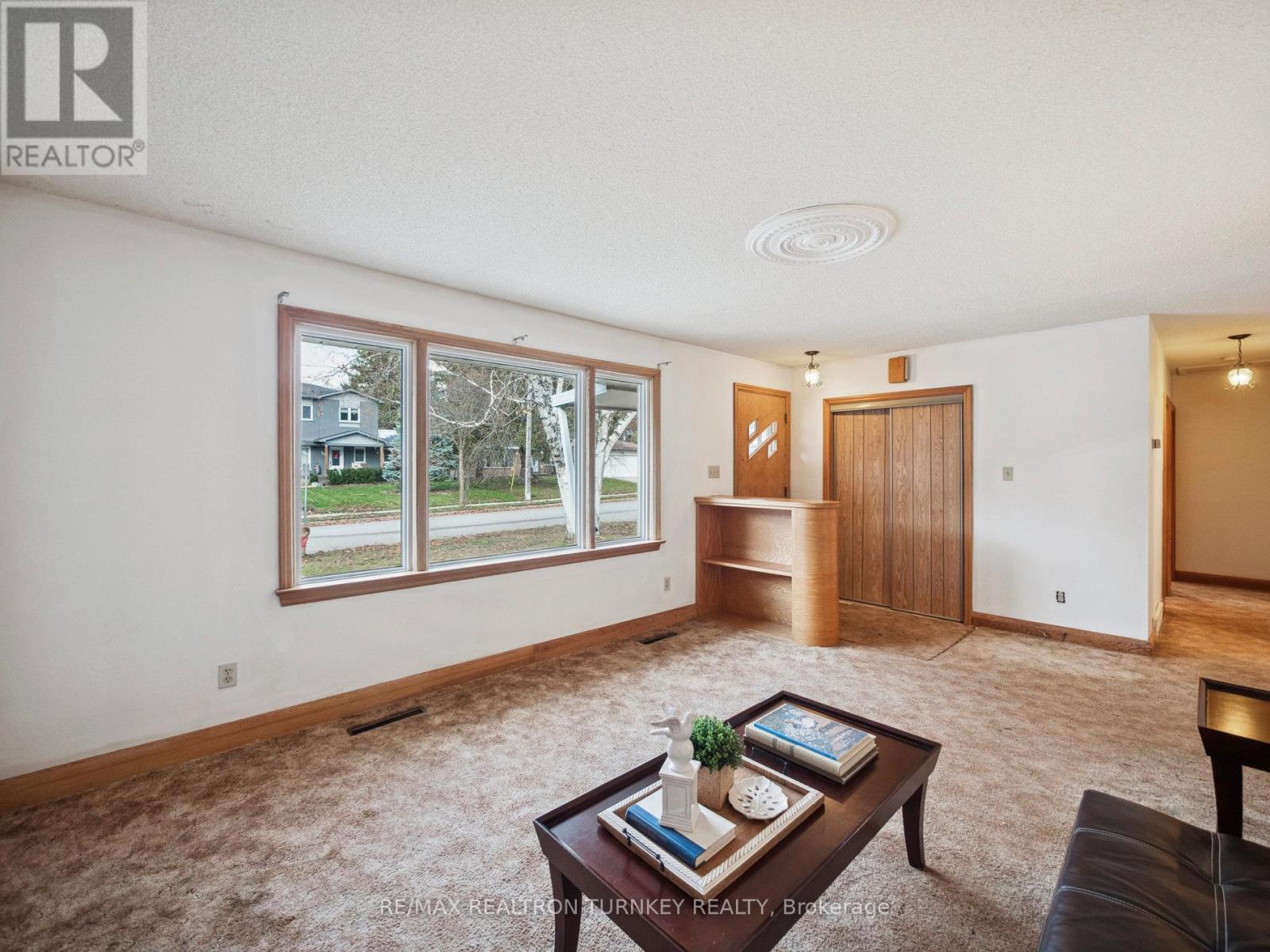 736 Grace Street, Newmarket, Ontario  L3Y 2L3 - Photo 13 - N12563662