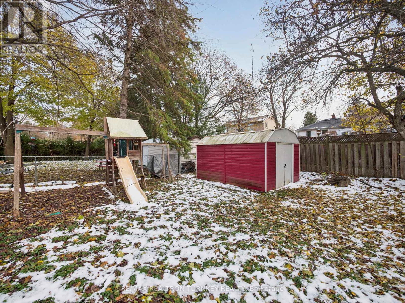 736 Grace Street, Newmarket, Ontario  L3Y 2L3 - Photo 41 - N12563662