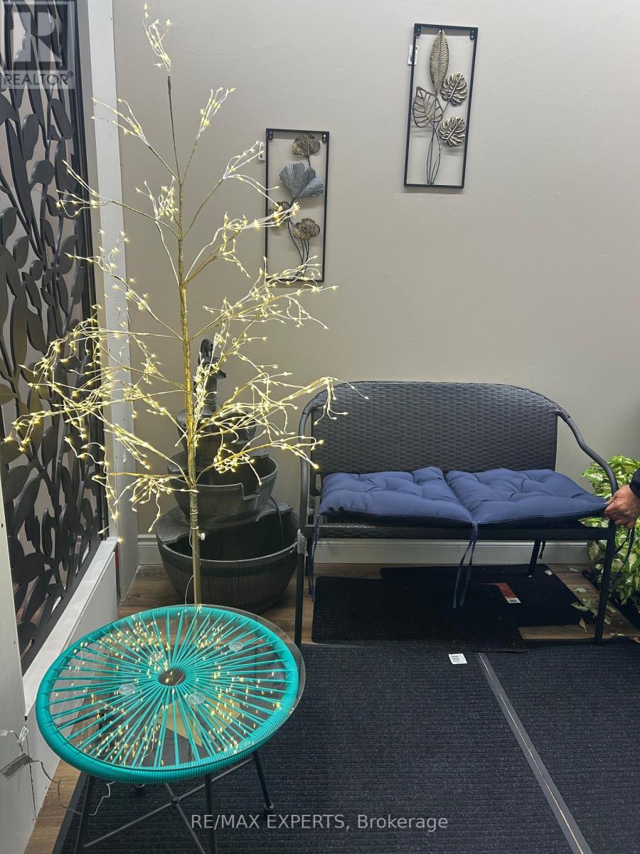 4b - 2104 Highway 7 Highway, Vaughan, Ontario  L4K 2S9 - Photo 4 - N12563666