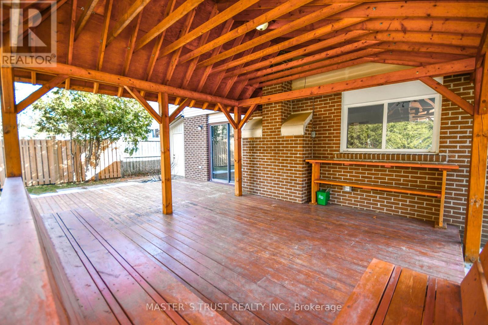 Back Unit - 197 Browning Trail, Barrie (Letitia Heights), Ontario  L4N 5H6 - Photo 5 - S12563640