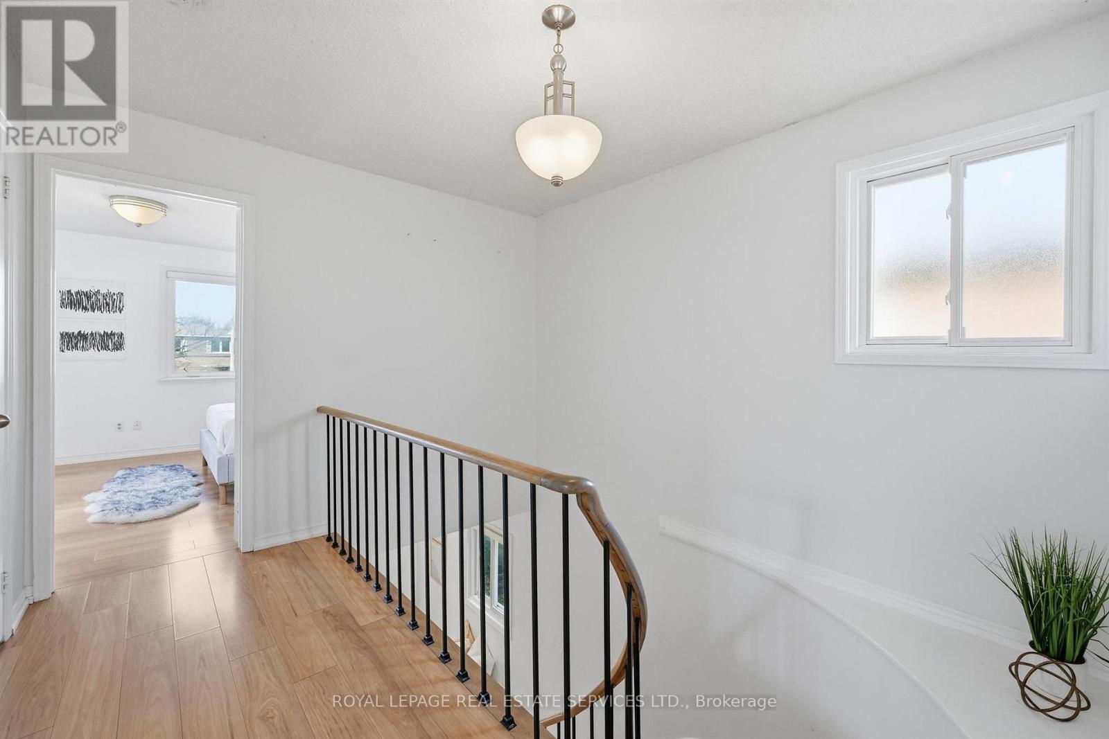 426 Parkridge Crescent, Oakville, Ontario  L6M 1B2 - Photo 20 - W12563594