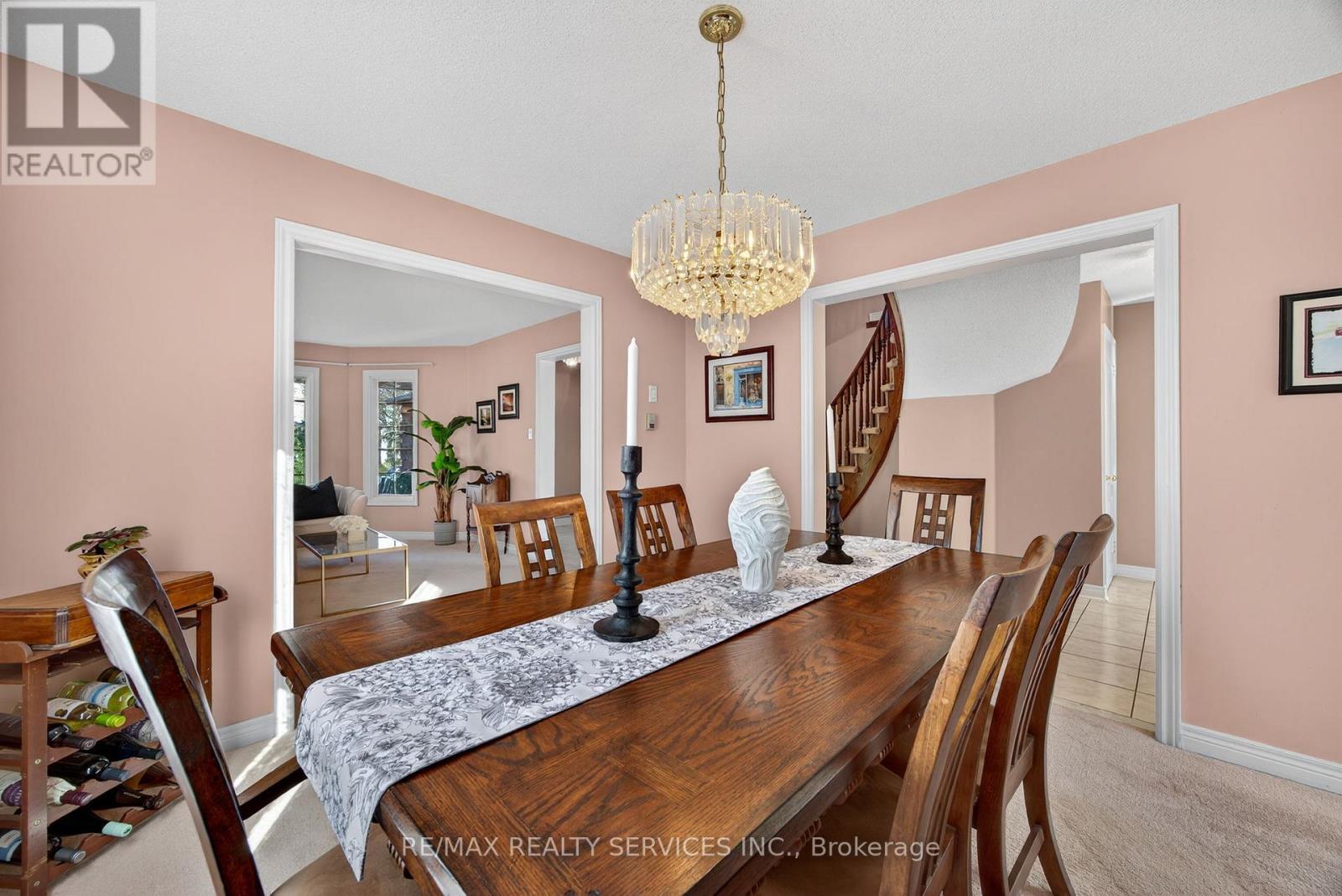 31 Gardenia Way, Caledon, Ontario  L7C 1B1 - Photo 11 - W12563634